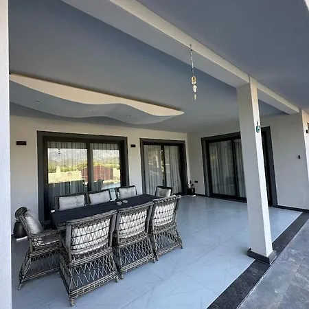 Villa Essiz Doga Manzarali Belen (Fethiye)